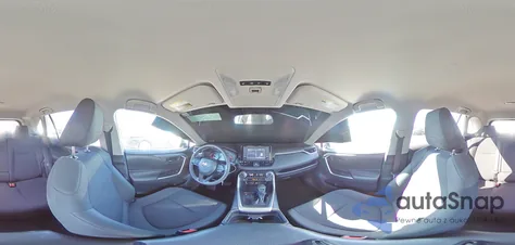 2019 Toyota Rav4 Le z USA, uszkodzony, nr VIN 2T3K1RFVXKW004889